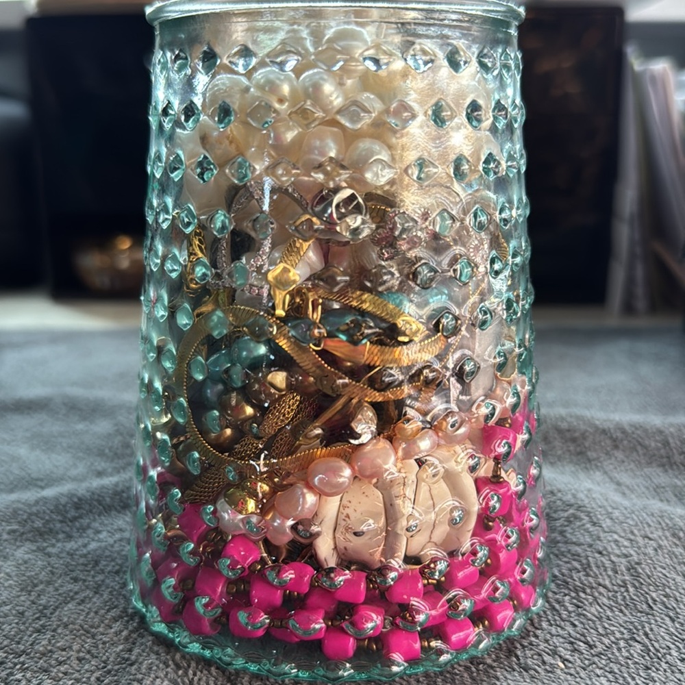 Freshwater pearl Mystery Jewelry Jar #4 - Picture 4 of 5